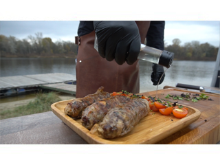 Колбаски из 3-х видов мяса от Лайпакова на гриле Broil King. Рецепт для гриля